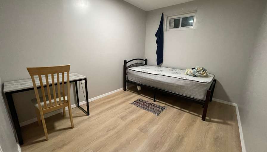 Kal's room
