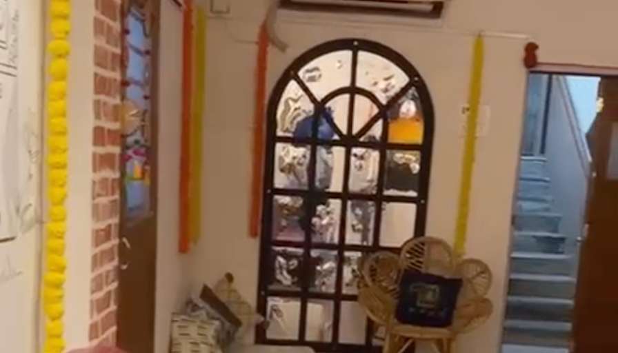 jiya's room
