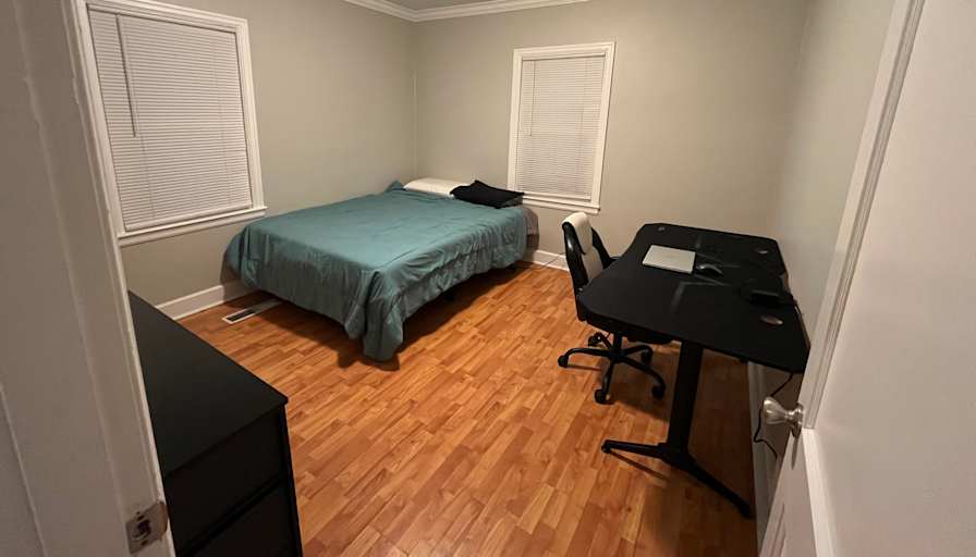 sean fails's room