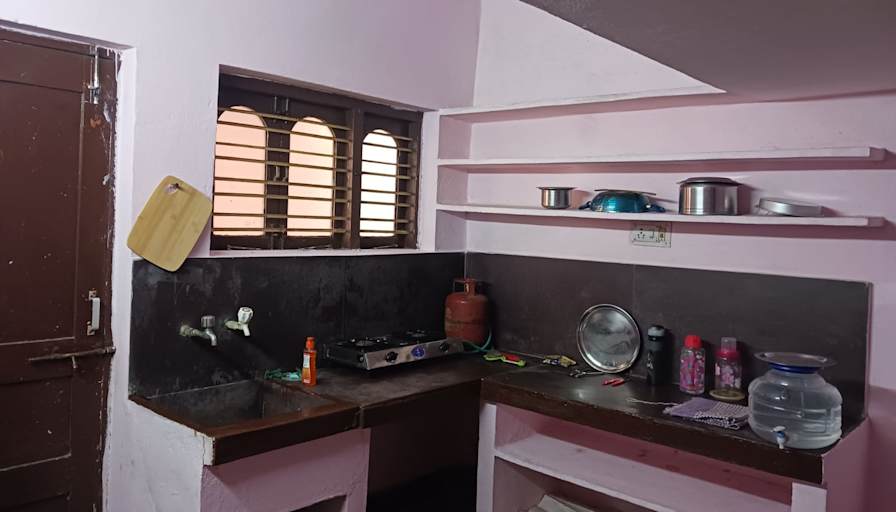 razni's room