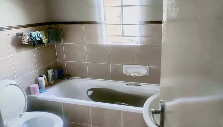 Nkosingiphile's room