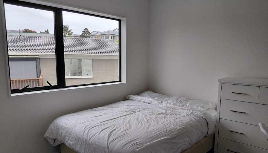 Bora's room