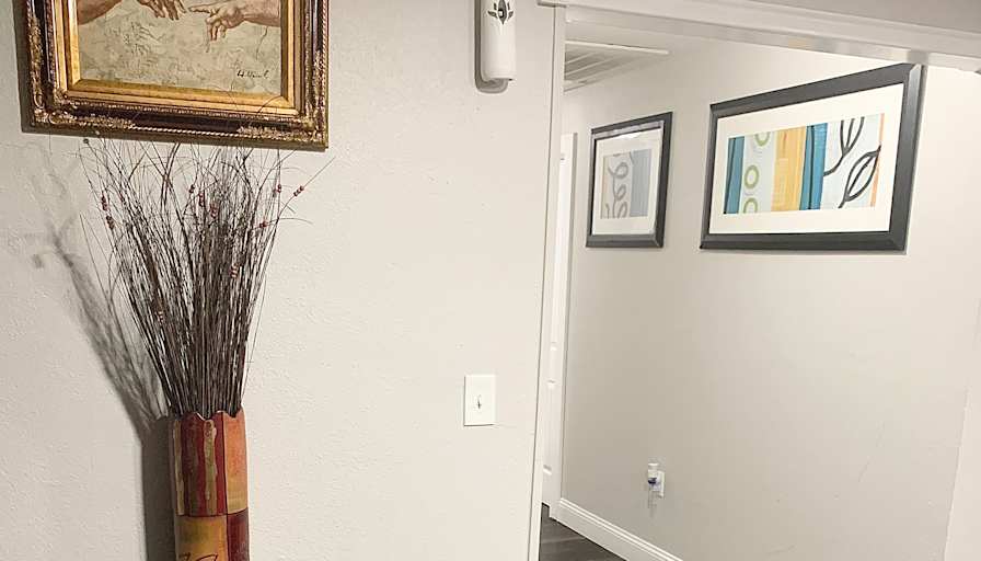 Eddy's room