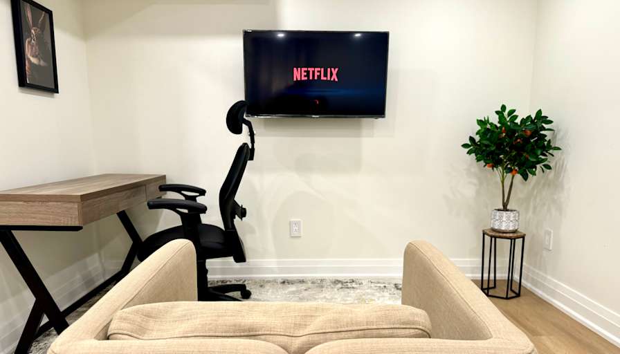 Niloofar's room