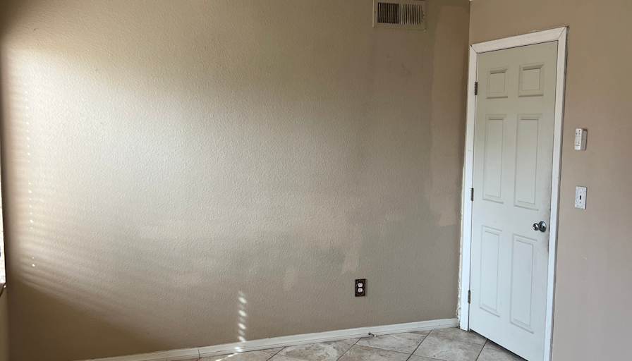 Fernando's room