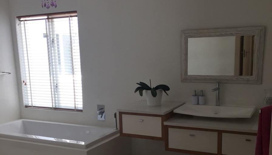 Marlize Esterhuyse's room
