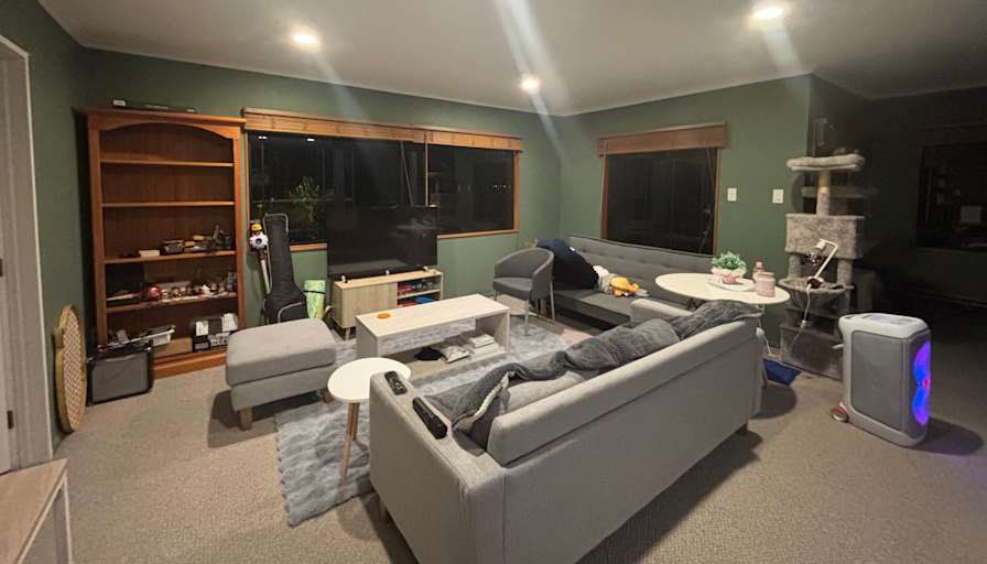 Jazz Rou's room