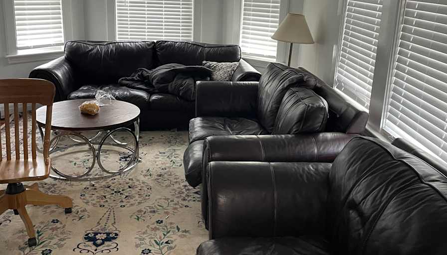 Mahmoud El-Hashash's room