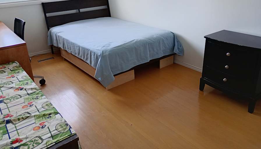 Alice's room