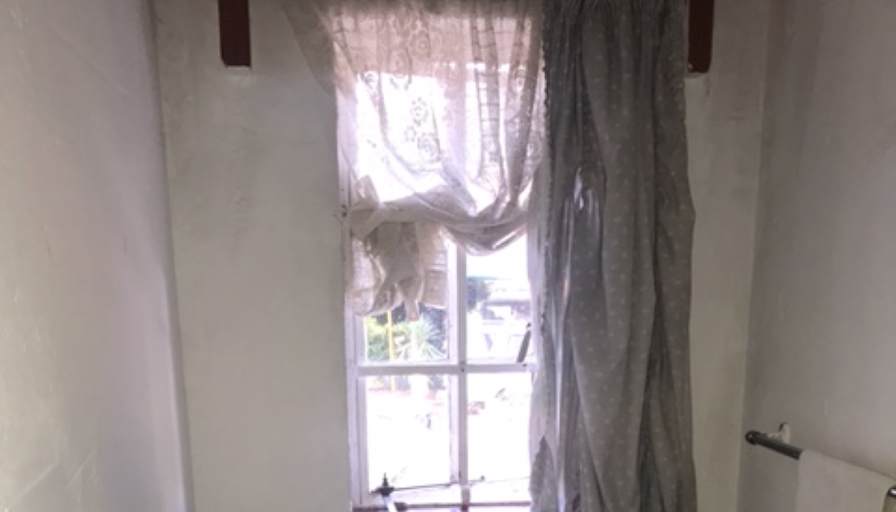 Andre OHannas Guest Rooms's room