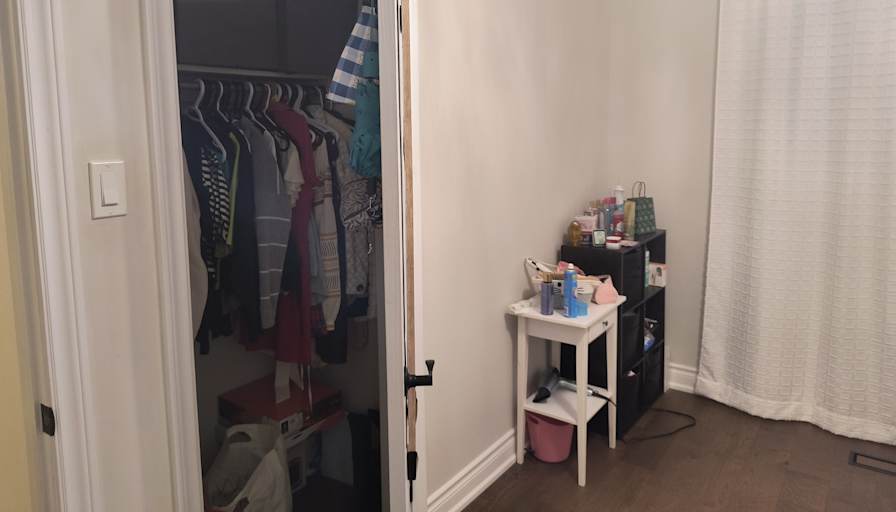 Goli's room