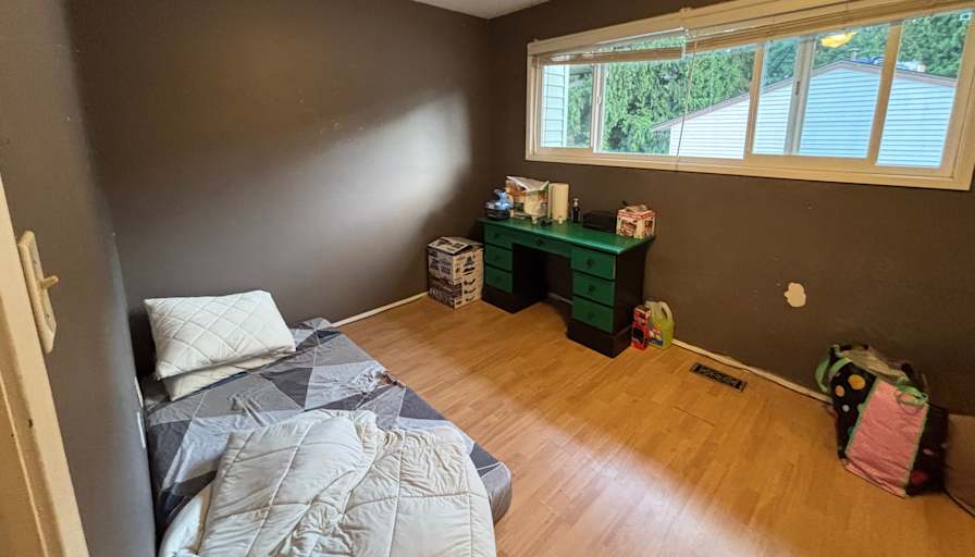 Nikita's room