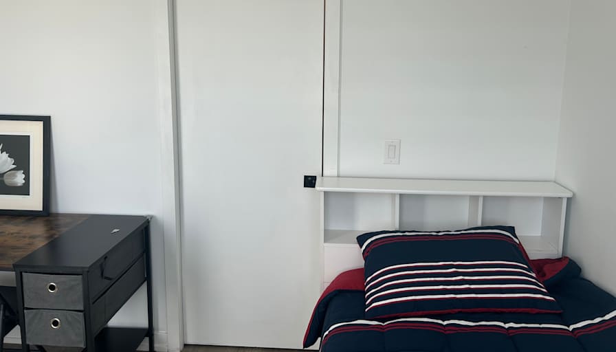Shaksham Shubham's room