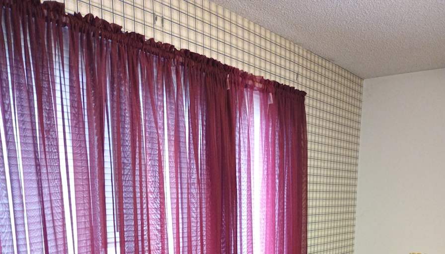 Lee's room