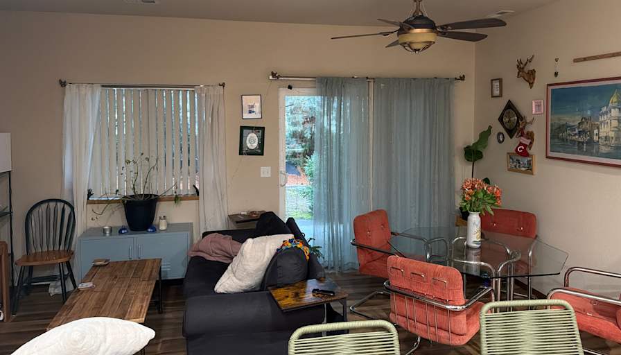 Zoe's room