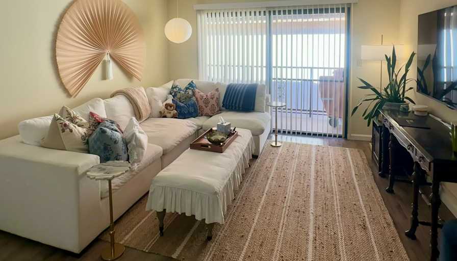 Lily Ladin's room