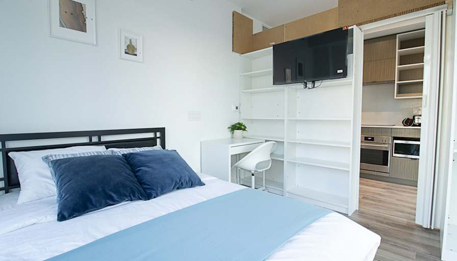 Liwinco's room
