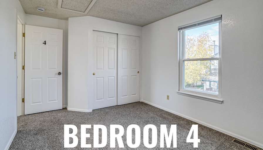 HomeCrew's room