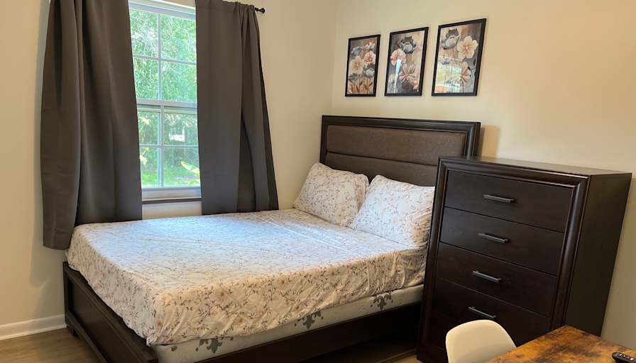 Zen's room