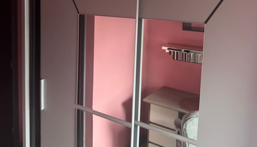 Maciej Nowak's room