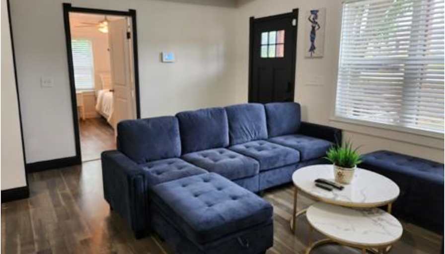 Dee's room