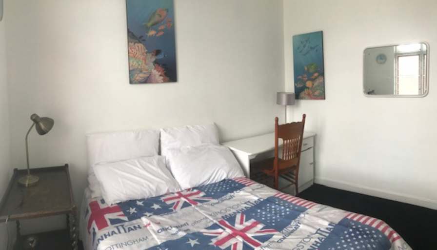 Jos Michele Milne's room