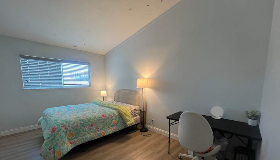 Irvine's room
