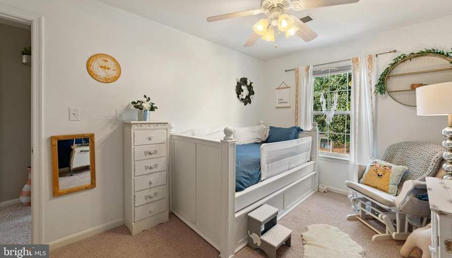 Wing Lui's room