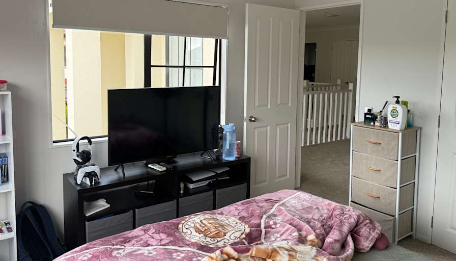 Sam's room