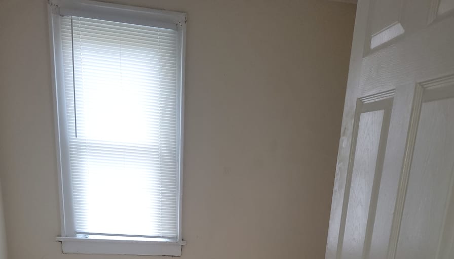 Rolonda's room