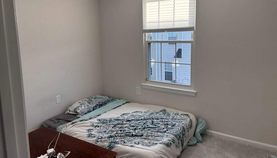 JOHN Oluwaseun JUMBO's room