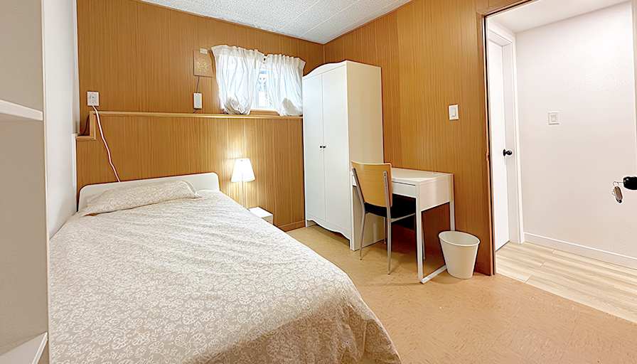 Shirin's room
