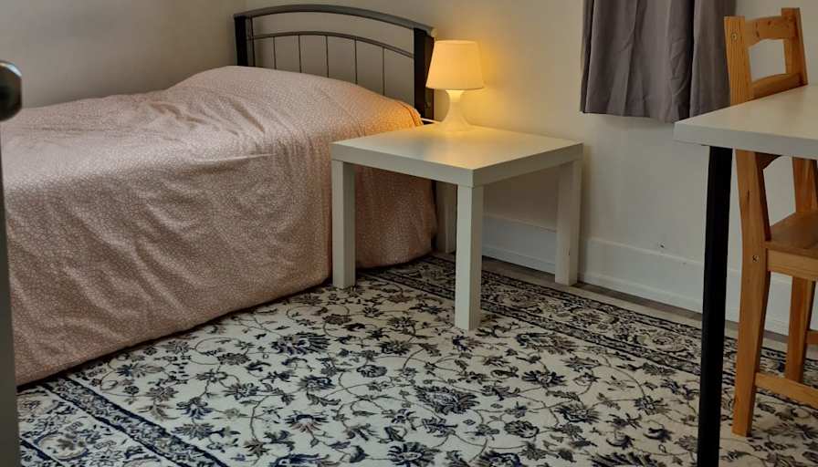 Meisam Rostaminia's room