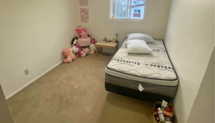 Jolene's room