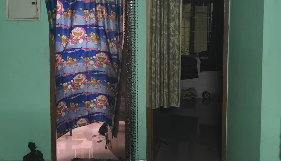 Risvak's room