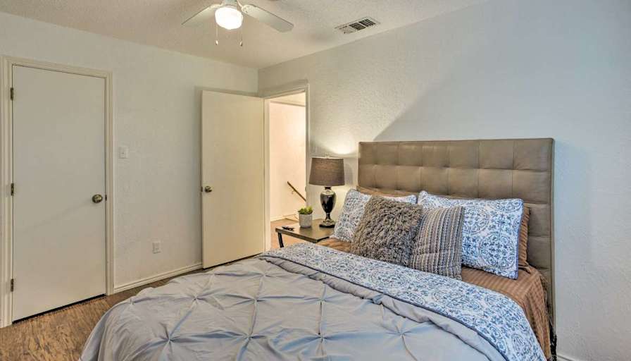 Asante's room