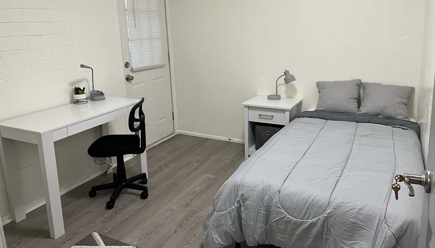 Robert Martinez's room