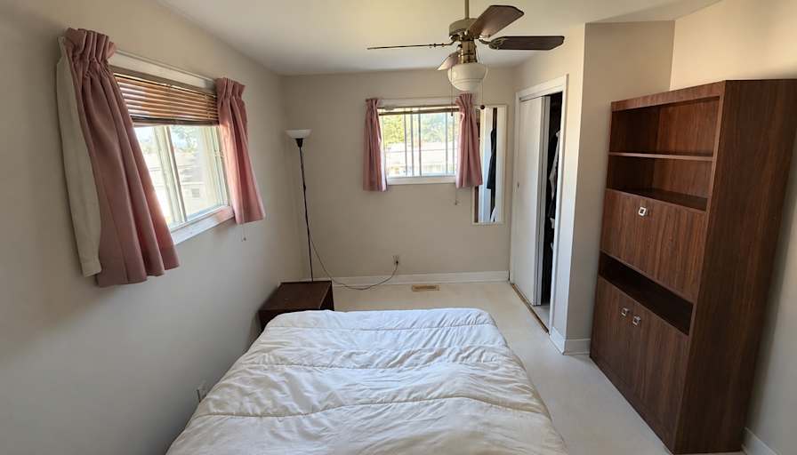 Cyrus Sehgal's room