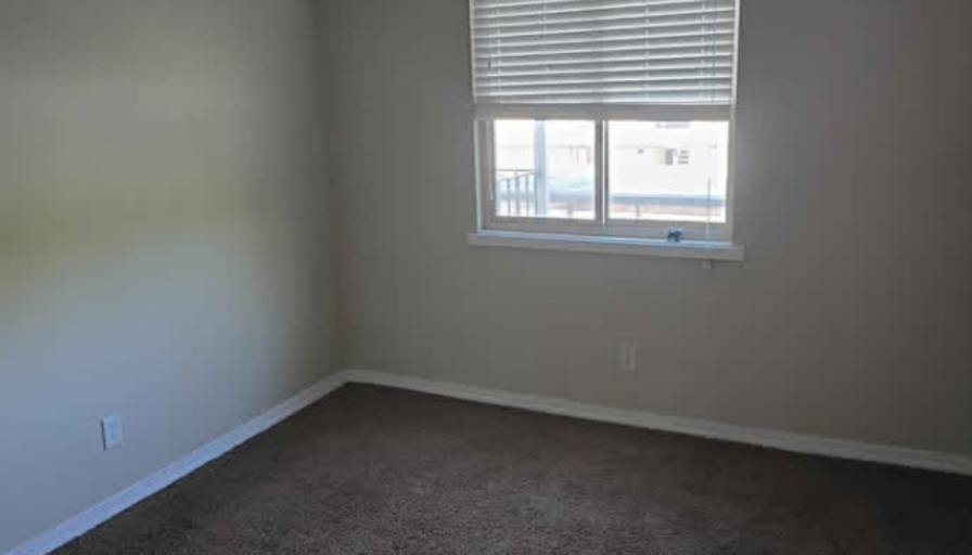 Avalon's room