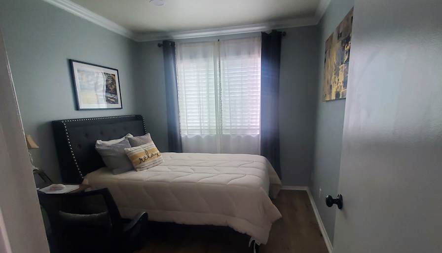Paola's room