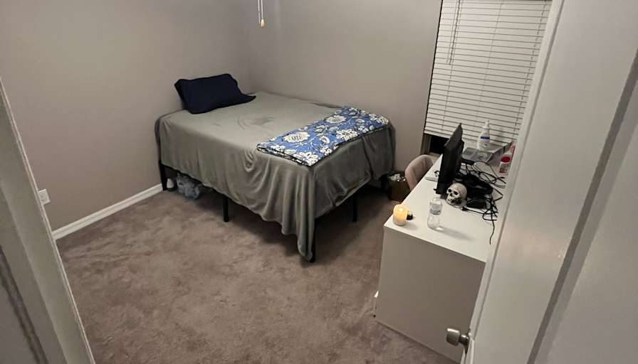 Kiet's room