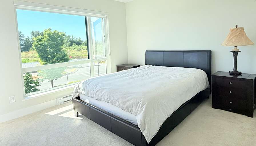 Sunny's room