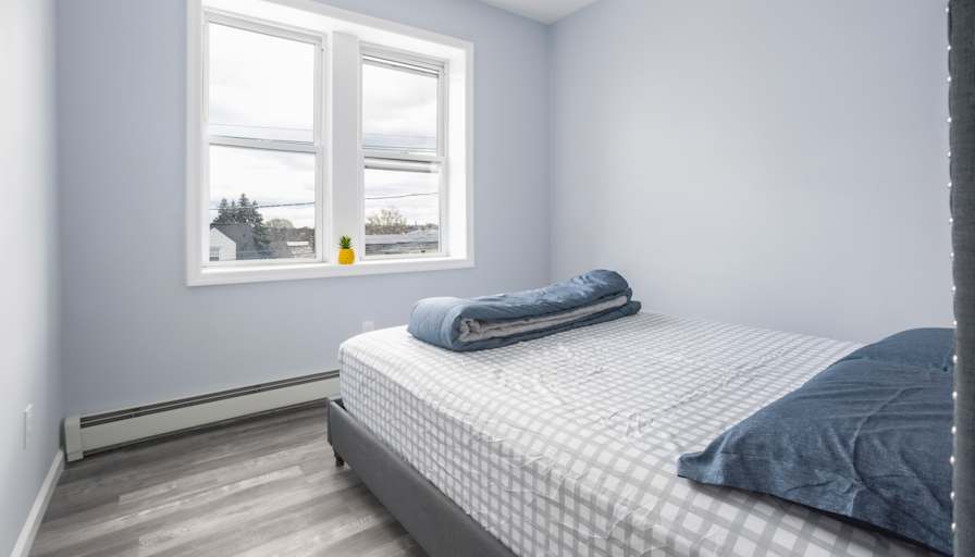 Lius Estate's room