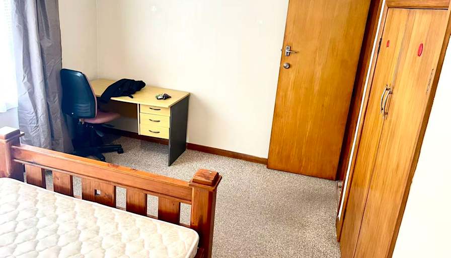 paul's room