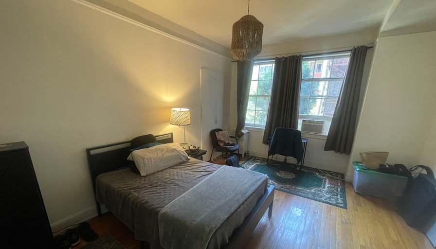 Warren's room