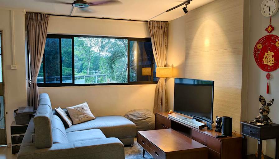 Serangoon Room's room
