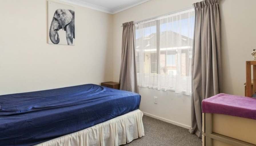 Paul's room