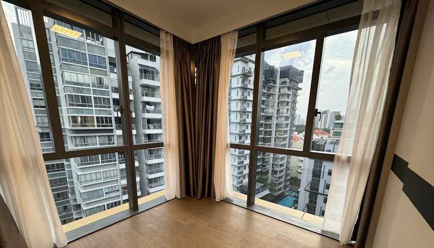 Anga Ng's room