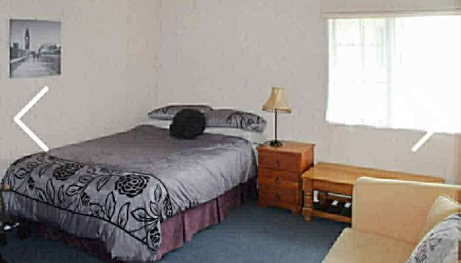 Unfurnished room with own bathroom in a house · Fitzherbert, Manawatu-Wanganui 4410-1