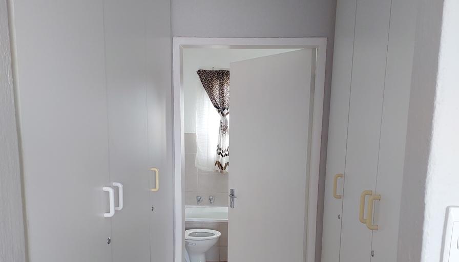 Nontobeko's room